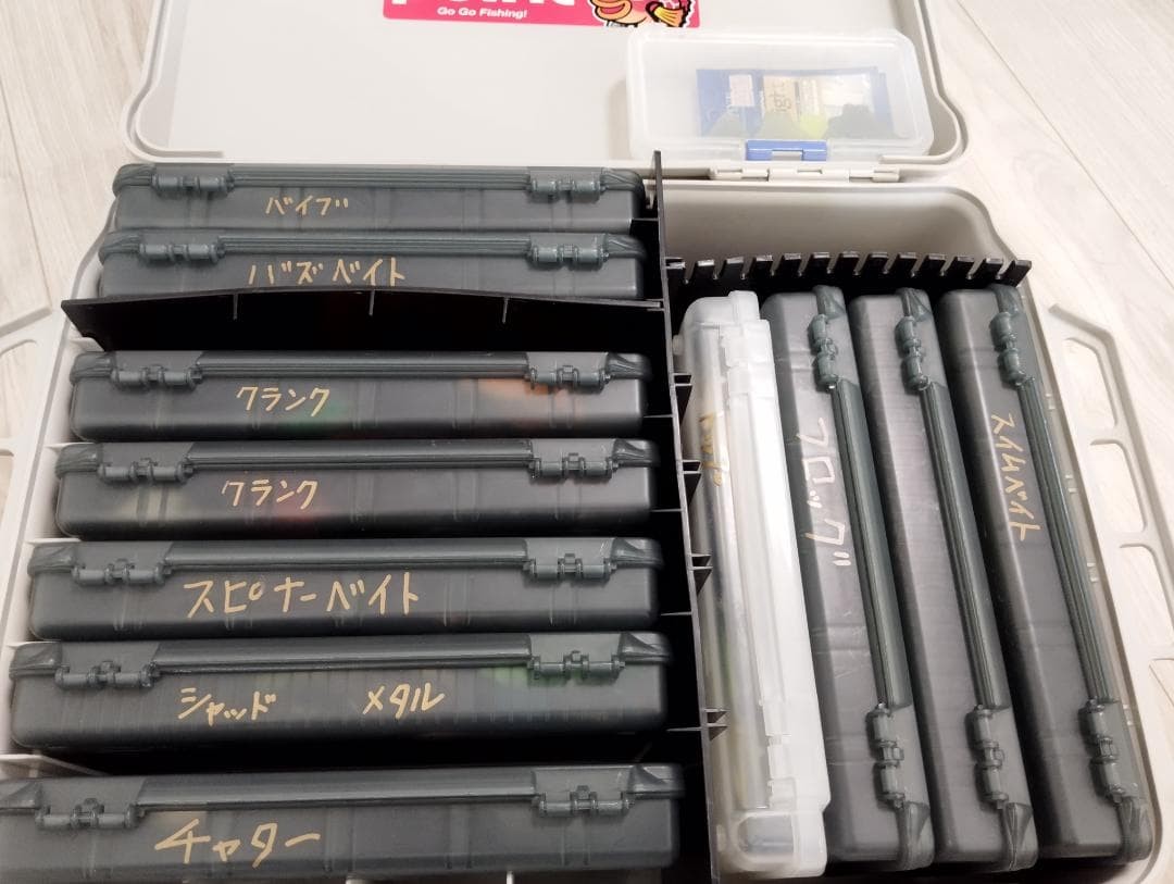 Bass fishing lure set 133 pieces + worms - Image 4