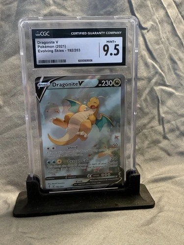 Dragonite V Alternate Full Art 192/203 CGC 9.5 SWSH07 Evolving Skies Holo
