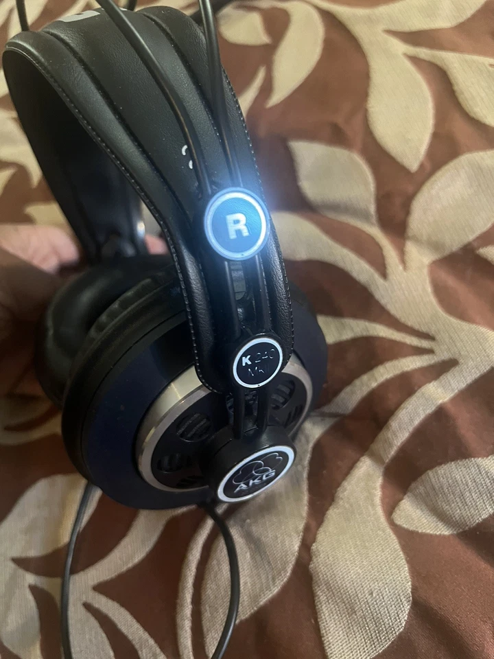 Auriculares de DJ de estudio AKG K240 MkII negros plateados 55 ohmios sobre la oreja Foto 3 de 4