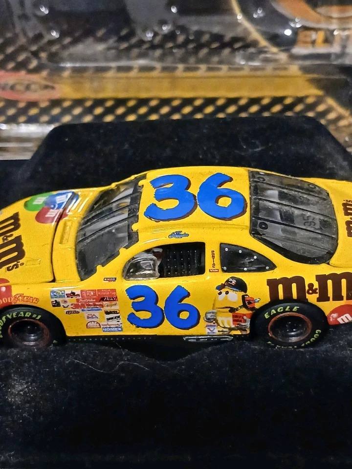 NASCAR #36 Ken Schrader 2001 M&M’s 1/64 Action Elite Diecast Car NIB 1 of 1584 - Image 3 of 4