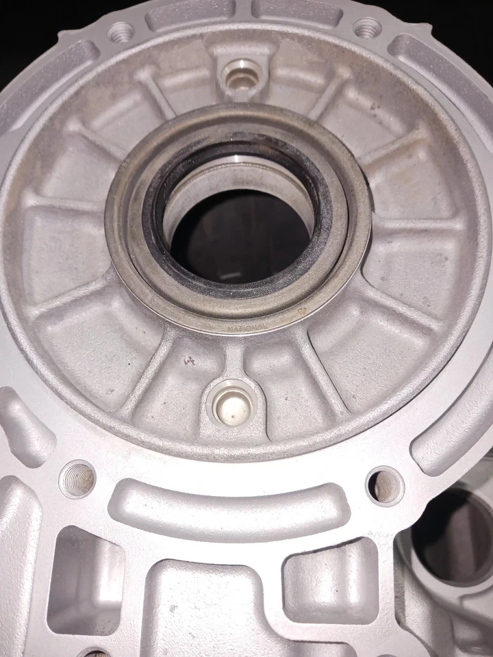 2006-UP 2WD 6L80E TRANSMISSION CASE CHEVROLET GMC 6L80 GM CAST#24238455 6 SPEED - Image 3 of 3