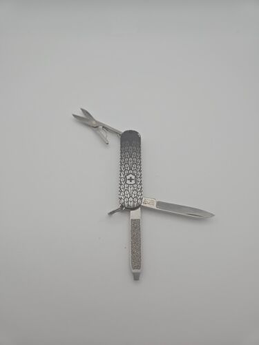 Navaja suiza Victorinox Classic SD - Eagle Flight 2021 edición limitada - Imagen 4 de 9