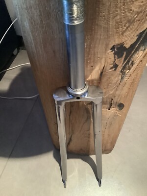 Fourche - Chopper - Chromée - 860mm - avec pattes de phare en fil