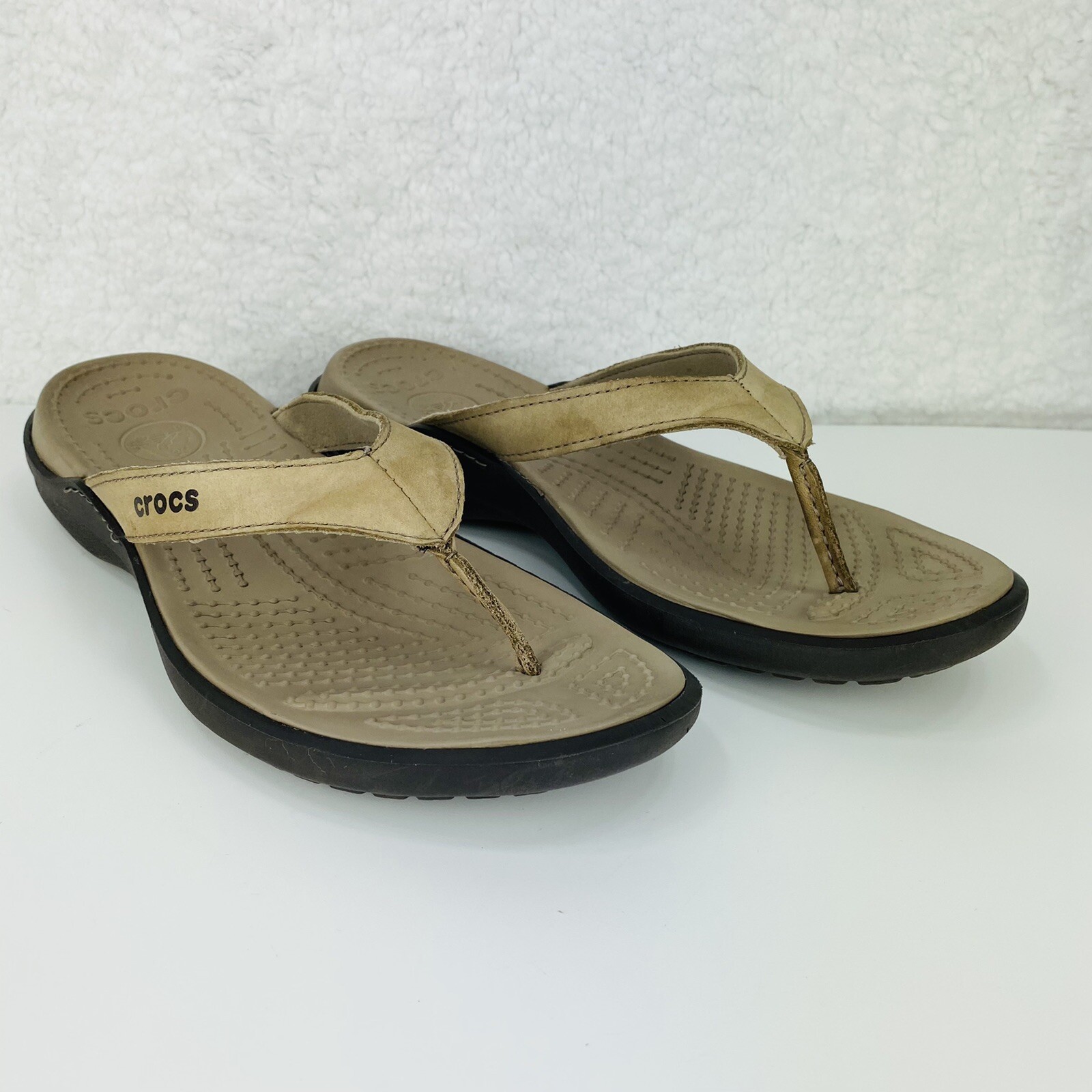 Crocs Men's Thong Flip Flops Light Tan 