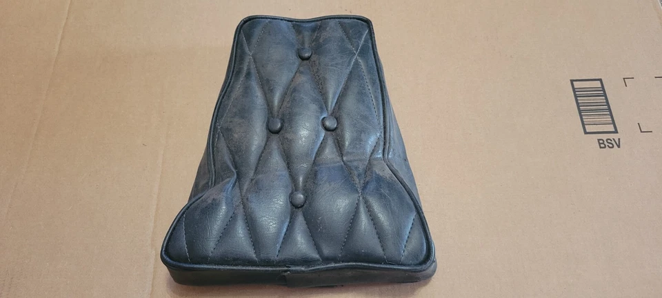 Almohadilla de asiento con respaldo Sissy Bar cromada vintage Honda CB900C intrincada personalizada 81 Foto 2 de 4