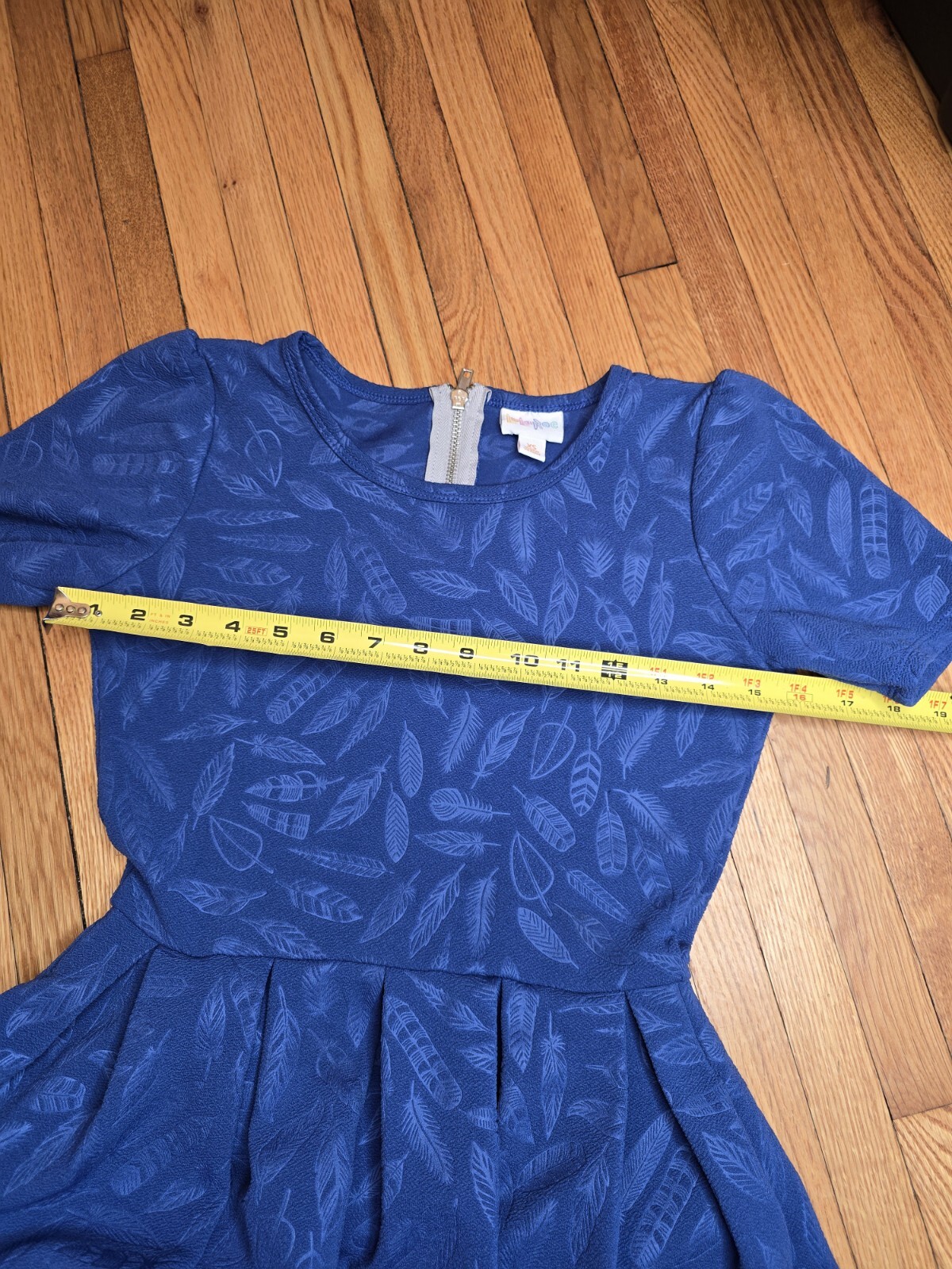 LULAROE Solid Blue Feather Embossed Textured Stre… - image 12