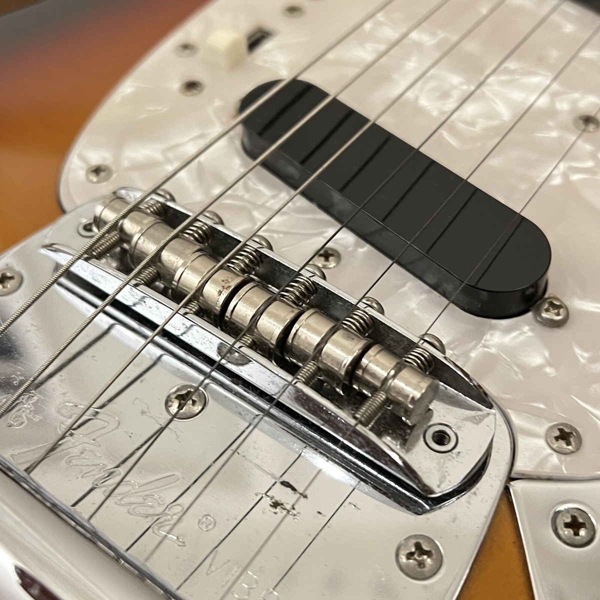 Fender Japan Mustang MG69-65 6 String solid Electric Guitar Fender Japan Mustang MG69-65 6 String solid Electric Guitar