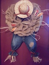 Scarecrow Wreath, Burlap wreath, Autumn Door Hanging, Rustic, FREE SHIPPING