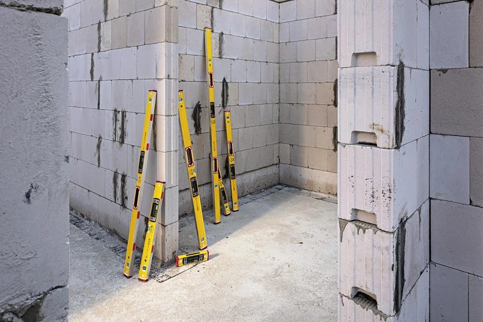 STABILA TECH 196 DL Digital Spirit Level Waterproof with Bag 23cm 19831 - Image 2 of 4