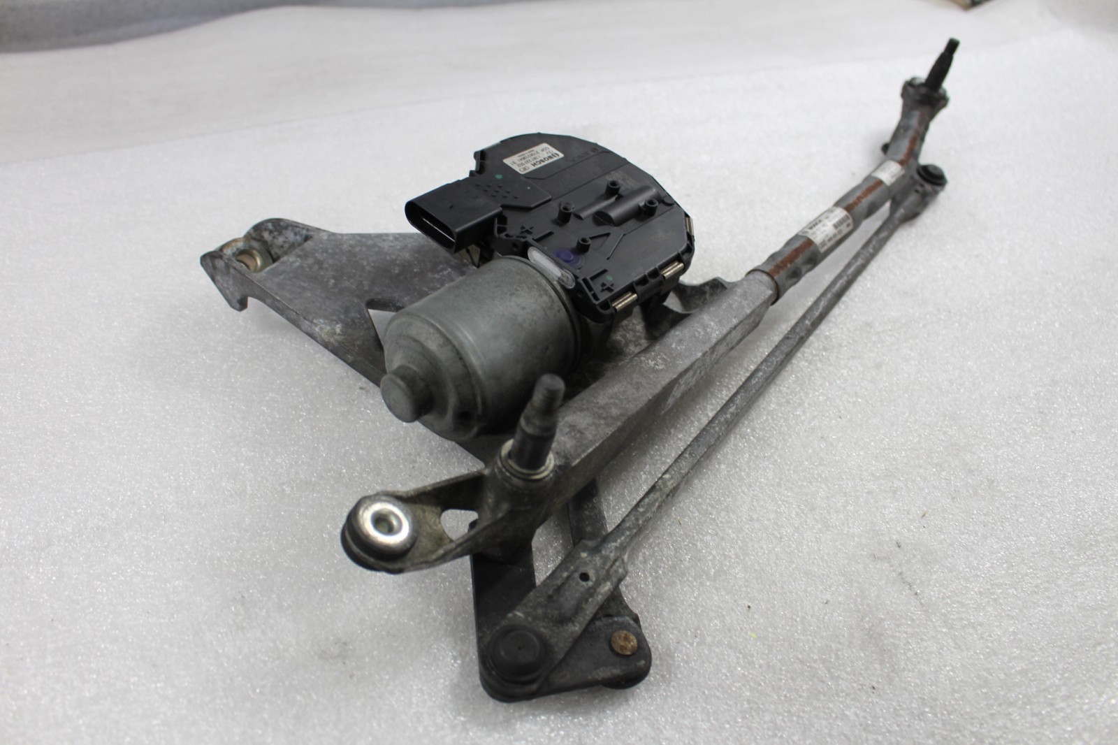 Lamborghini Urus, Windshield Wiper w/ Motor, Used, P/N 4M8955023B