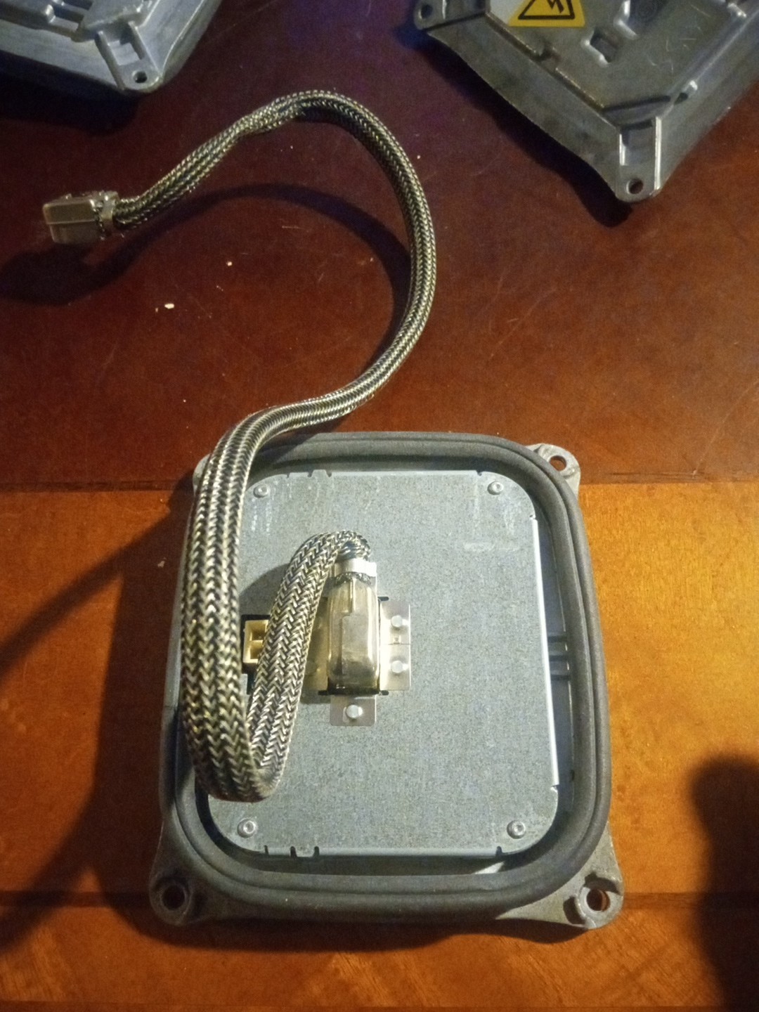 Module For A 2008 2014 Ferrari California Headlight 1-307-329-153-01
