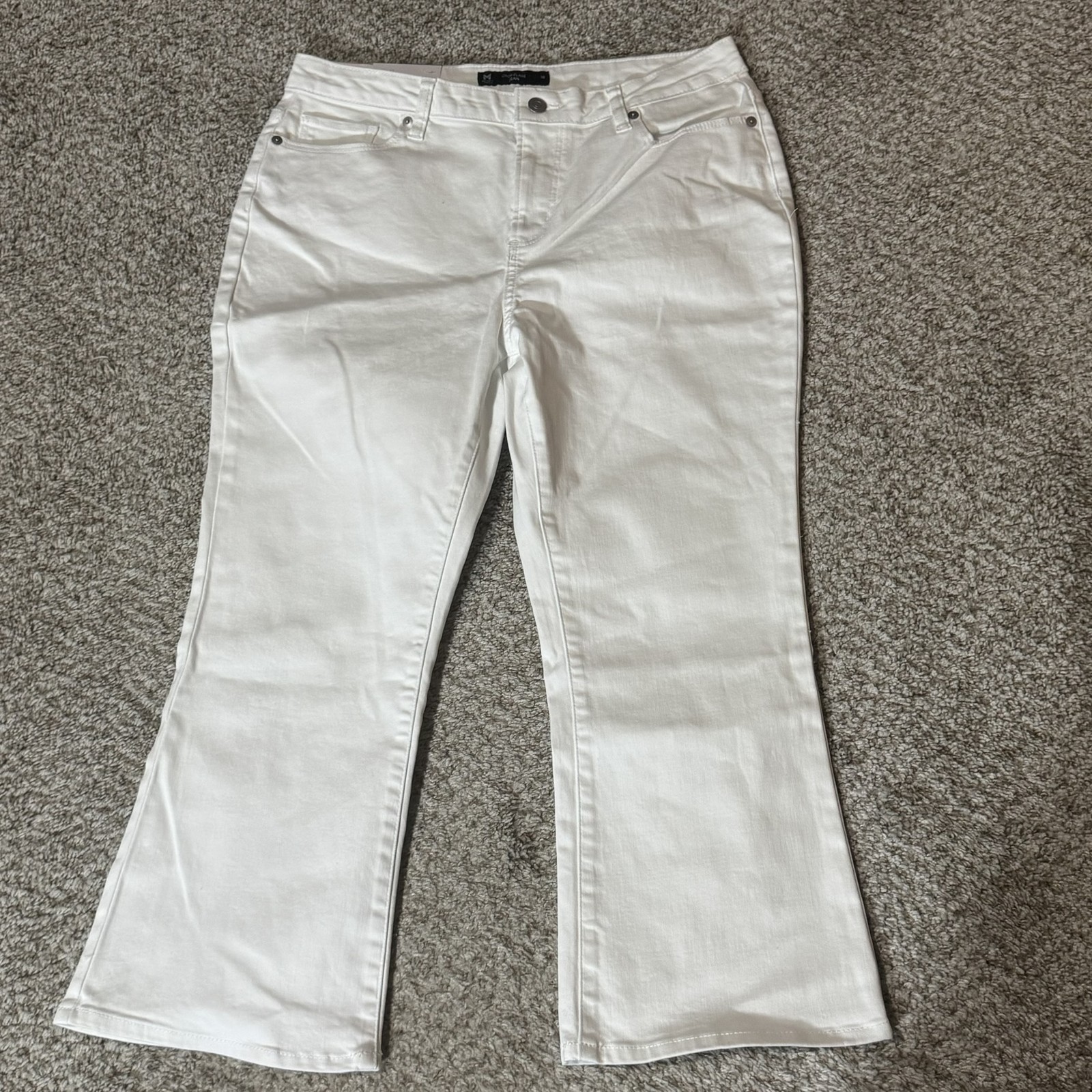 Women's Size 10 White Crop Flare High Rise Stretch Denim