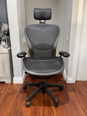 Herman Miller Aeron- Size C Fully Loaded With Headrest