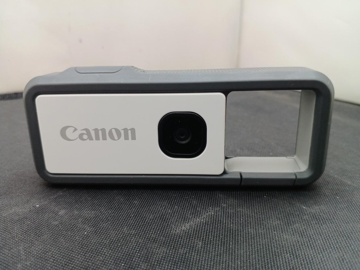 Canon Inspic Rec グレー Canon INSPIC REC FV-100 Digital Camera with Smartphone App