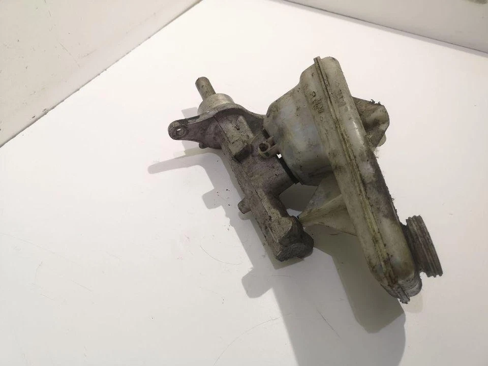 AUDI A6 Avant 4B5, C5 Cilindro Freno 2.0 Gasolina 121kw 2001 31588061 Foto 3 de 3