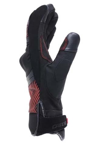 Black Black Red — photo 3 of 7