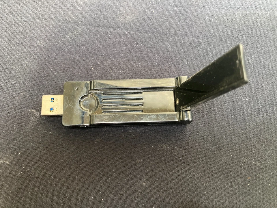 Samsung SEA-W01AC WiFi Network Adapter Dongle USB 3.0 For Home Security Systems - Image 2 of 4