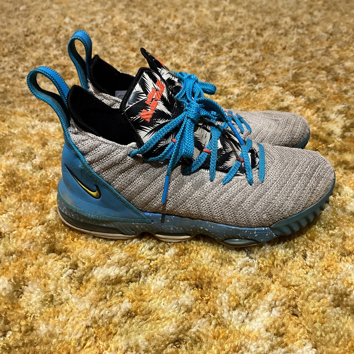 lebron shoes palm trees