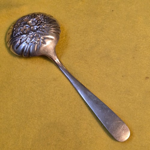 Antique Collectible Highly Decorated S Kirk Large Sterling Silver Repousse Spoon - Imagen 5 de 9