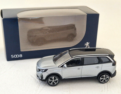 Peugeot 5008 (2020) argent-Métallique, Peugeot-Box, 1:64 - Photo 1/1