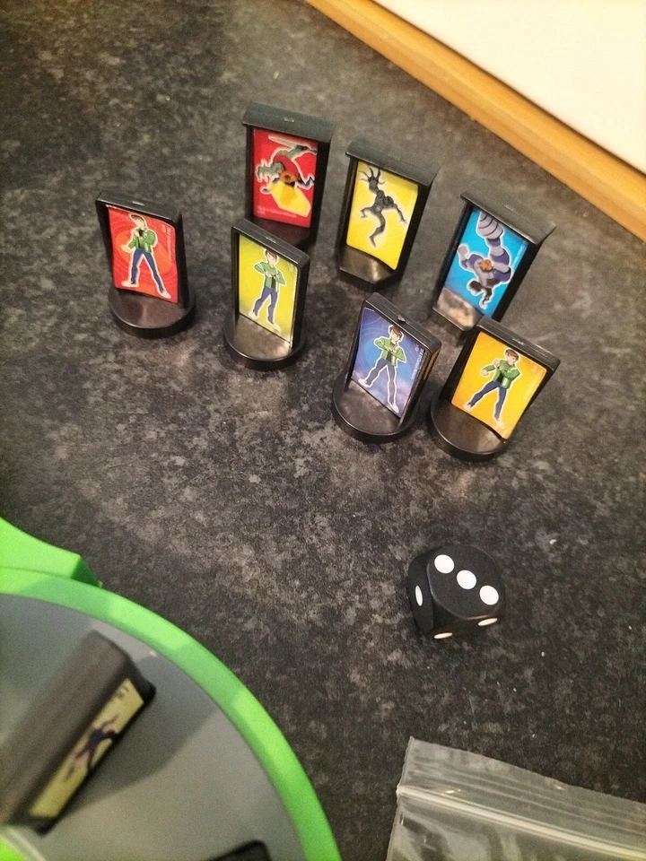 Ben 10 Alien Force Omnitrix Battle Board Game Pressman Complete & LOVELY Xmas - Image 3 of 4