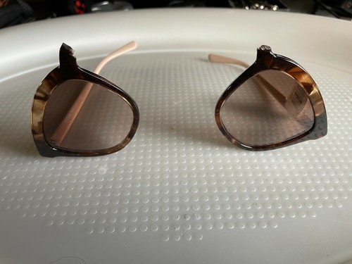 PRADA SUNGLASSES SPR 03X ***BROKEN 