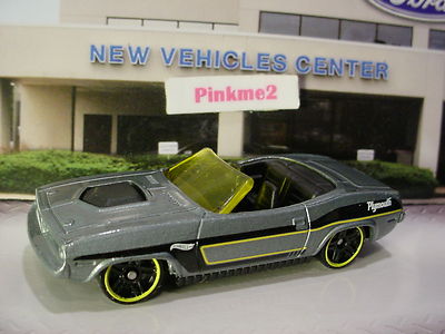 2017 Multi Pack Exclusive PLYMOUTH BARRACUDA Gray;Yellow pr5 LOOSE Hot wheels
