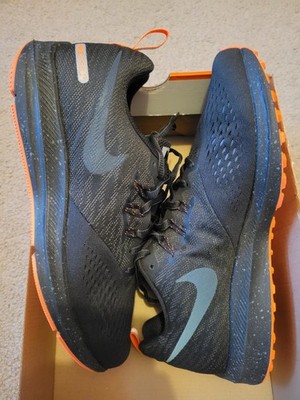 Mens NIke Zoom Winflo 4 Shield Running Shoes Size 10.5 Mens
