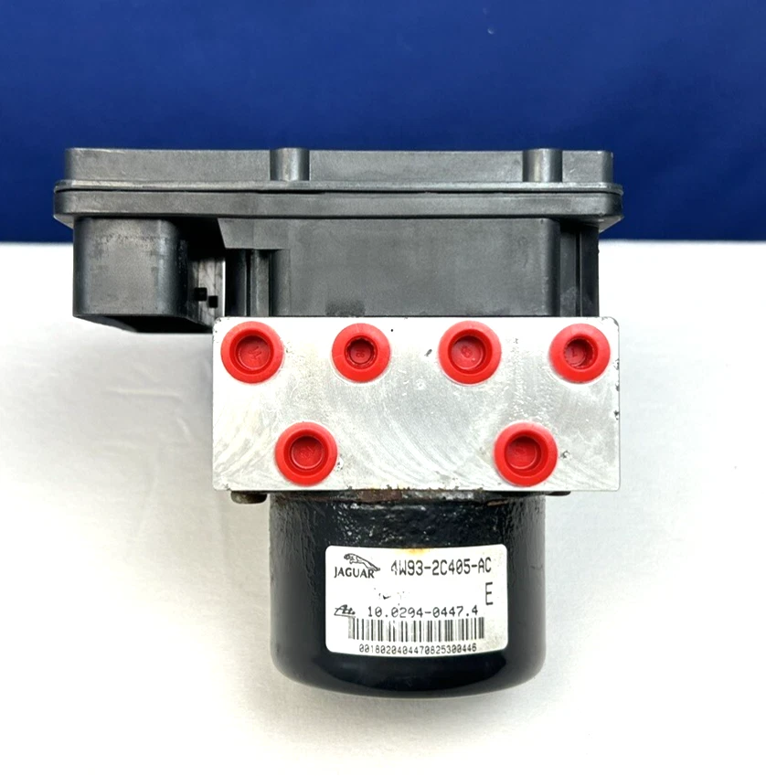 Módulo de bomba de freno ABS Jaguar XJ8 S 2004-2007 tipo DSC Assemlby 4W93-2C405-A Foto 2 de 4