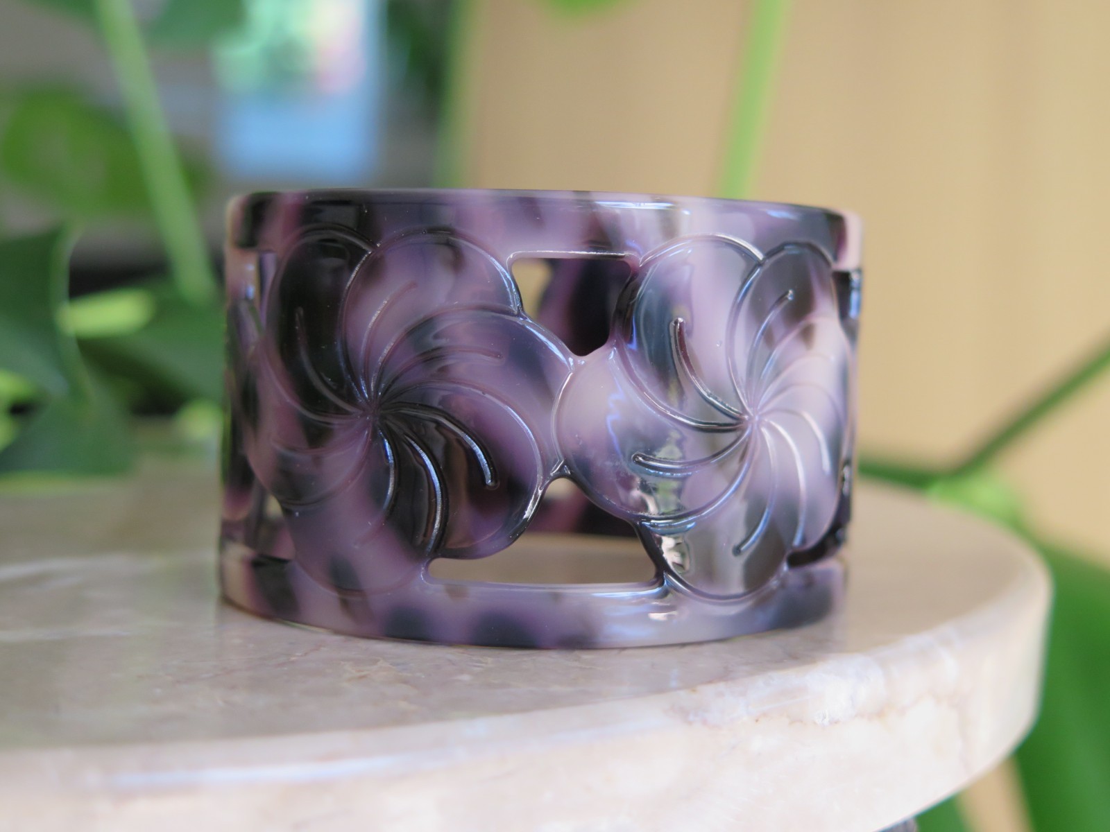 Hawaiian Jewelry Faux Tortoise Turtle Resin Shell Bracelet Vintage Bangle