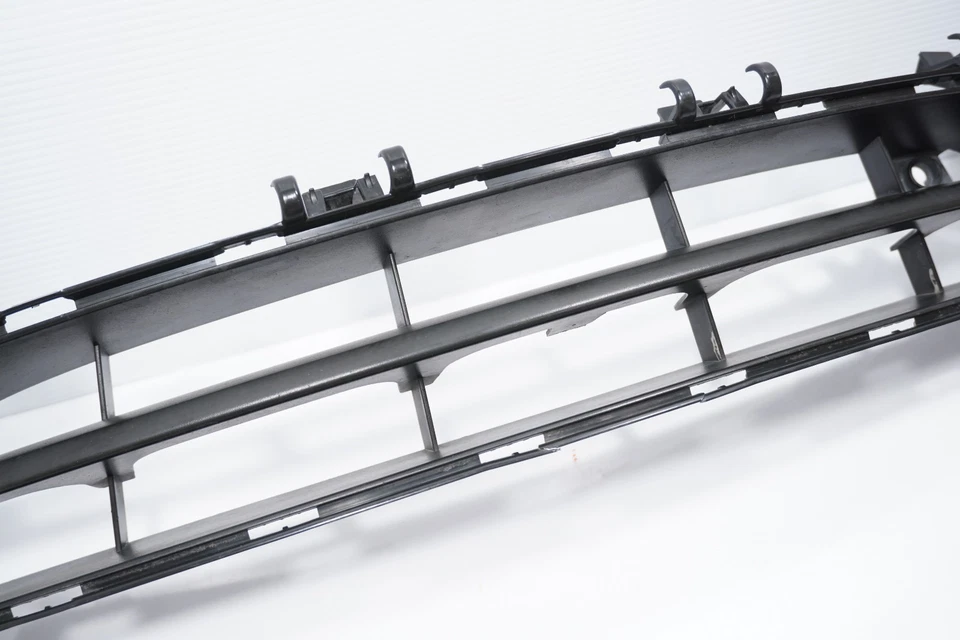 Parachoques delantero SAAB 9-5 NG 2011 no aerodinámico parrilla inferior Foto 3 de 4