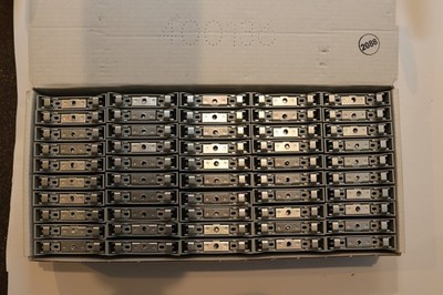 New box of 50 Allen Bradley 1492-EAHJ35 Terminal Block IEC End Anchor