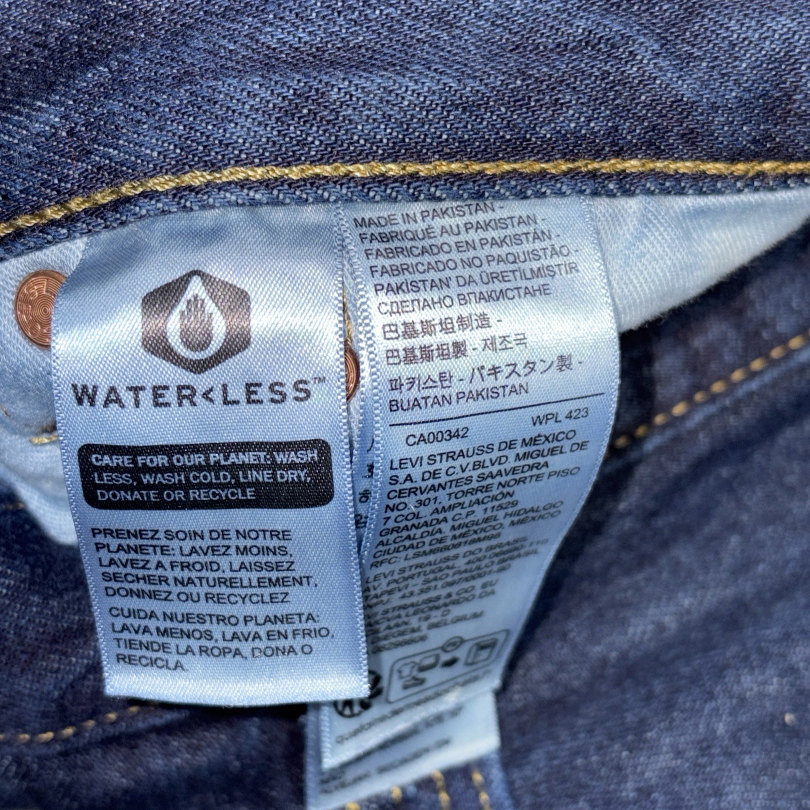 Levis 501 Jeans Mens Tag 38x30 Fits 38 X 29 Blue Straight Button Fly Dark Denim - View 4