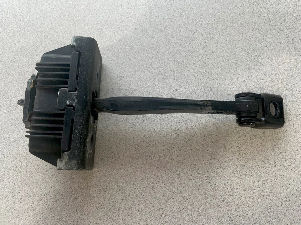 BMW X3 3.0Si E83LCI 2006-2010 ~ freno de puerta trasera ~ 41527176802 ~ pieza OEM Foto 2 de 3