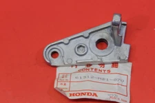 NOS HONDA VF700C RIGHT HEADLIGHT STAY 1984 VF 700 C 61312-MB1-870 