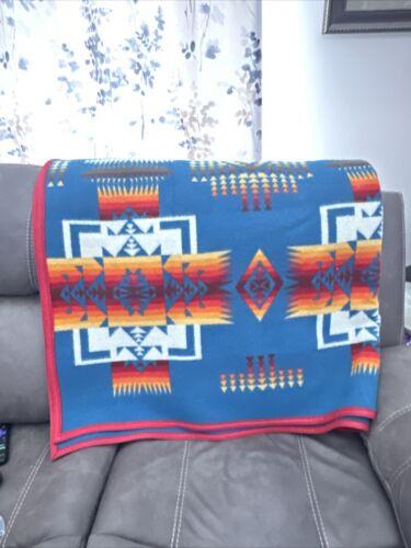 Beaver State Blanket from Pendleton Woolen Mills, Oregon: Cool design, 82" x 62" - Picture 5 of 9
