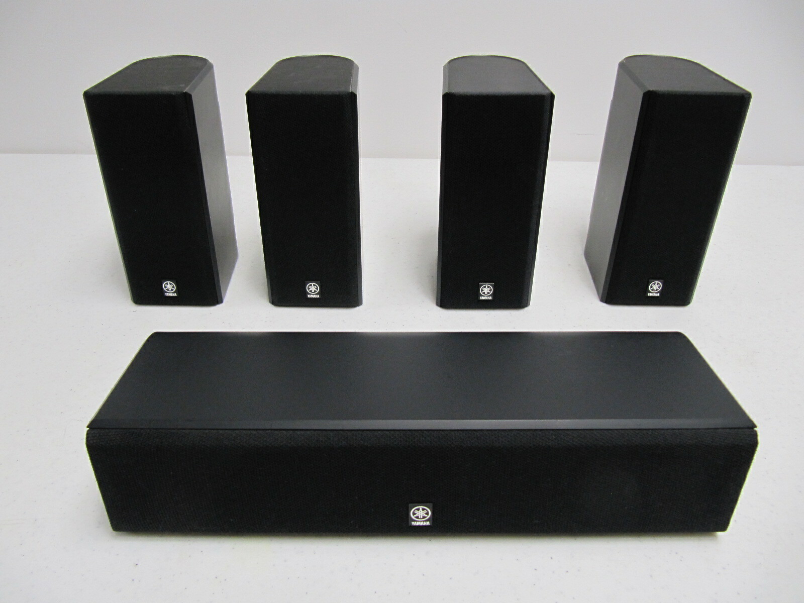 yamaha surround sound speakers
