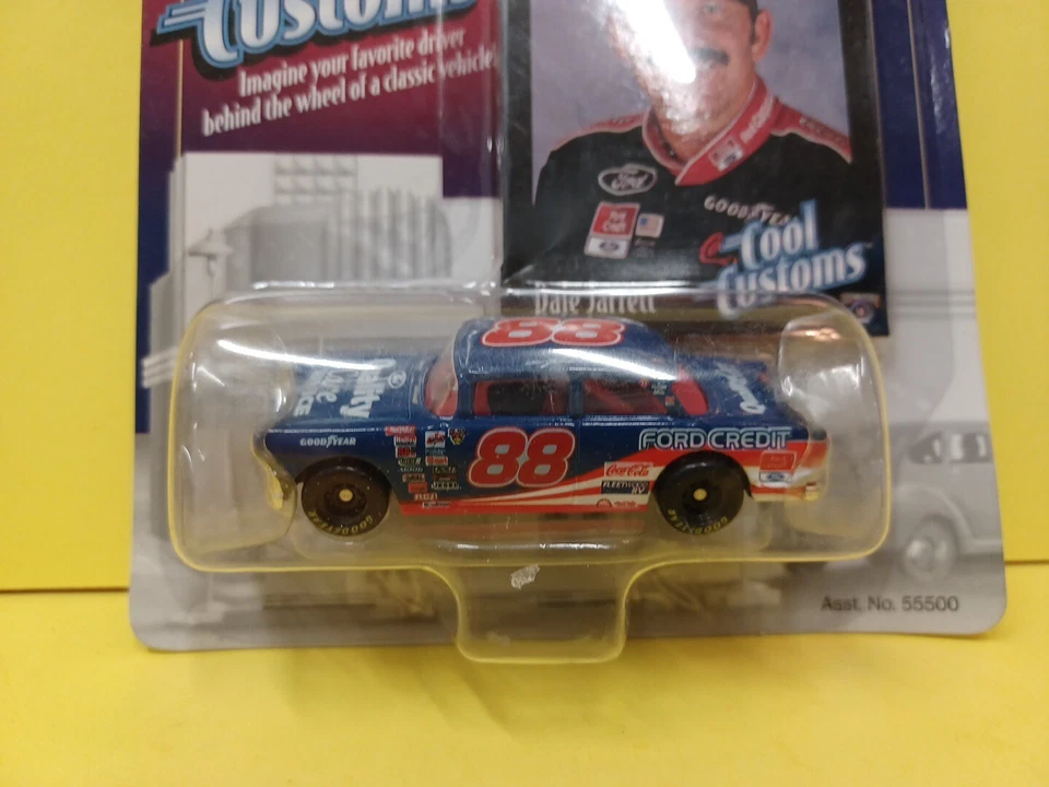 COCHE DIECAST WINNERS CIRCLE COOL CUSTOMS #88 DALE JARRETT FORD FAIRLANE 1:64 NUEVO Foto 3 de 4