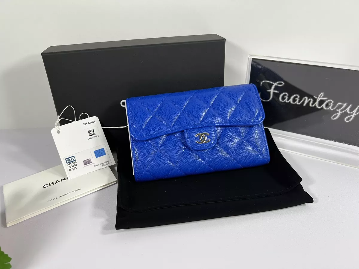 NWT CHANEL 22 NIB CC CAVIAR QUILTED CLASSIC Electric Blue FLAP GHW MEDIUM  WALLET