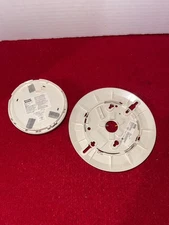 System Sensor 2151 Photoelectronic Low-Profile Smoke Detector W/B110LP  Base