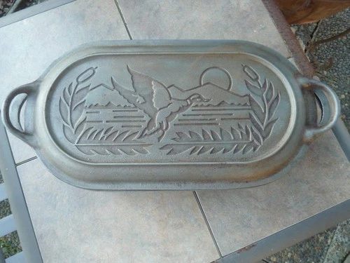 Rare Vtg LODGE Dutch Oven Wildlife Series Mallard Ducks Deep Fish Fryer 3060 USA