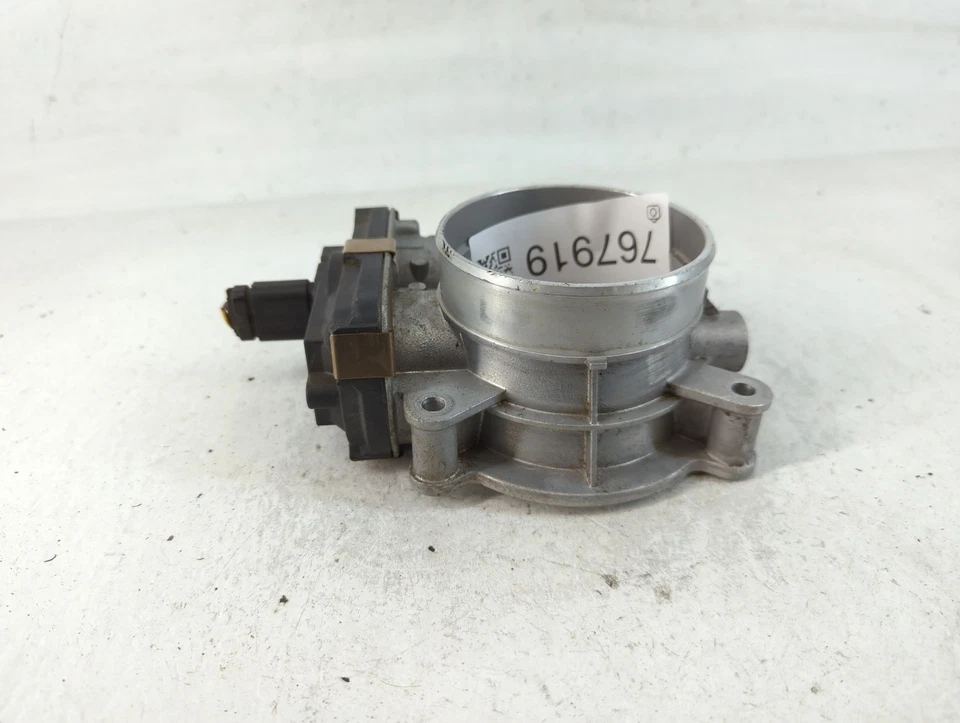 Carrocería del acelerador Chevrolet Suburban 1500 ESJEY Foto 3 de 4