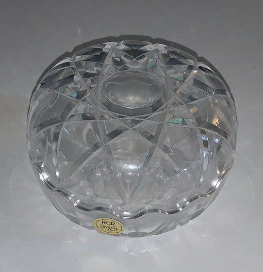 Royal Crystal Rock 24% Lead Crystal Anyuse 200 Bowls WITH BOX