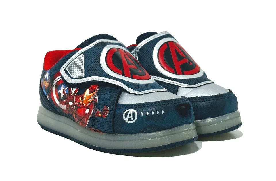 Кроссовки с подсветкой Marvel Avengers для мальчиков ясельного возраста - размер 7 - Изображение 2 из 4