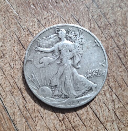 Estate Find 1941S Walking Liberty Half Dollar 90% Silver San  Francisco Mint R51 - Photo 1 sur 2