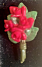 VINTAGE RED ROSE & GREEN LEAF BROOCH SIGNED JAPAN — photo 3