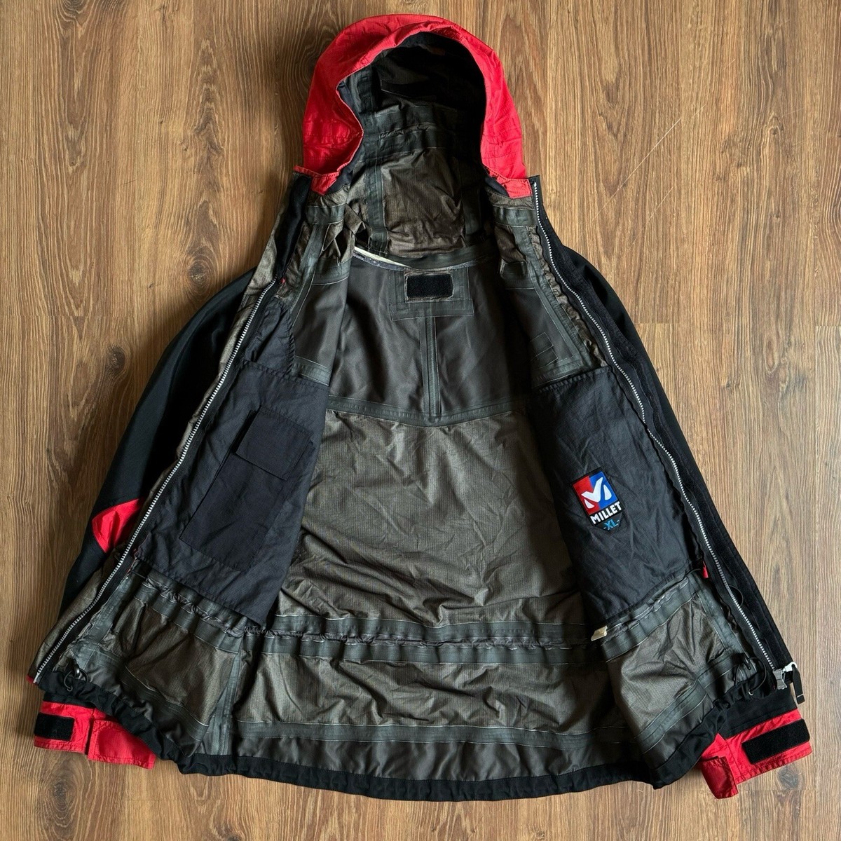Vintage Millet Gore-Tex Jacket Men's GTX Size:XL Red/Black Vintage Millet Gore-Tex Jacket Men's GTX Size:XL Red/Black