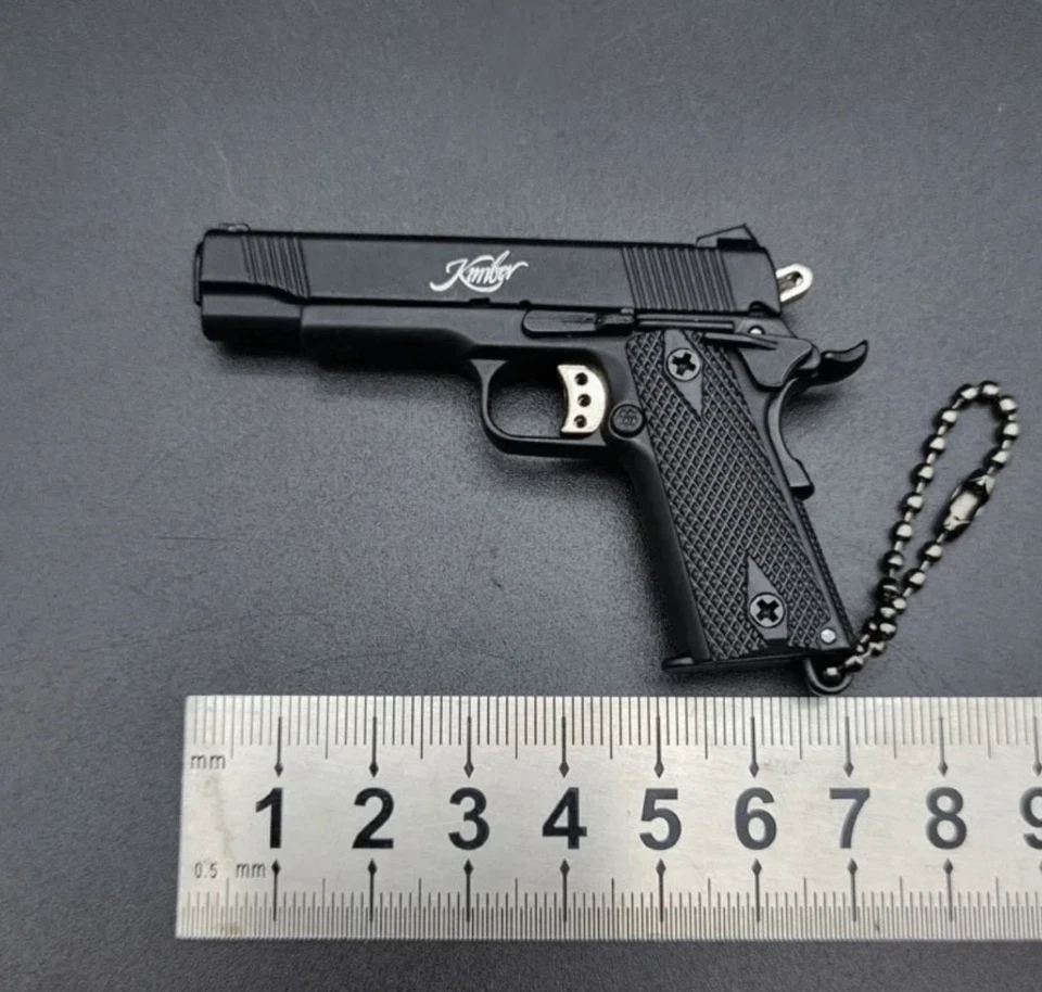 Mini Gun Keyrings x2 ✅ 2x Kimber 1911 key chains ✅ 1 Silver and 1 Black Model - Image 3 of 4