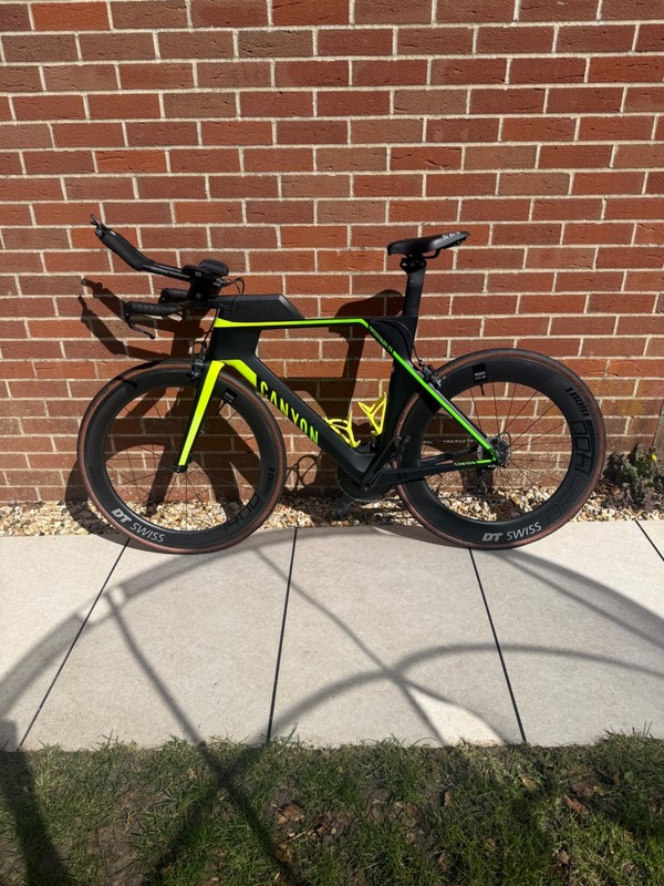 Canyon Speedmax Triathlon & Time Trial Bike / Size: medium