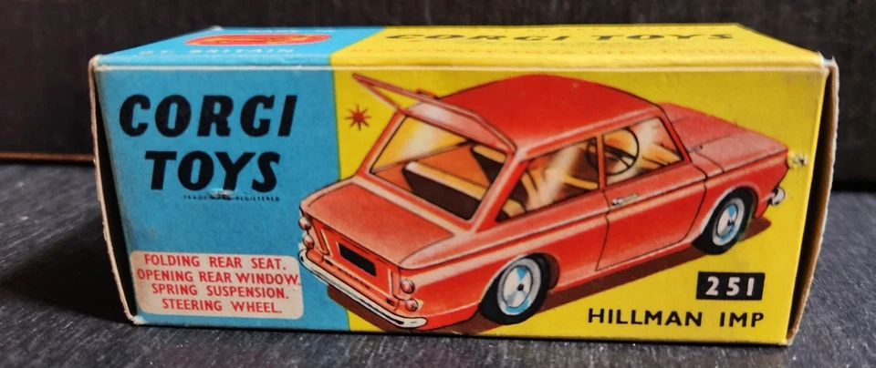 CORGI TOYS 251 HILLMAN IMP AZUL FUNDIDO A PRESIÓN AÑOS 60 CON EQUIPAJE INGLATERRA EN CAJA ORIGINAL Foto 2 de 4